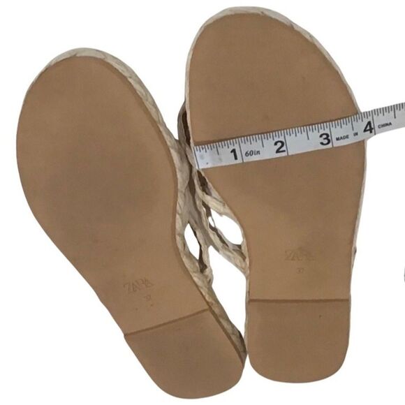 Zara Thong Sandal, Size 37 (EU) Size 6 1/2 (US) - Picture 4 of 8